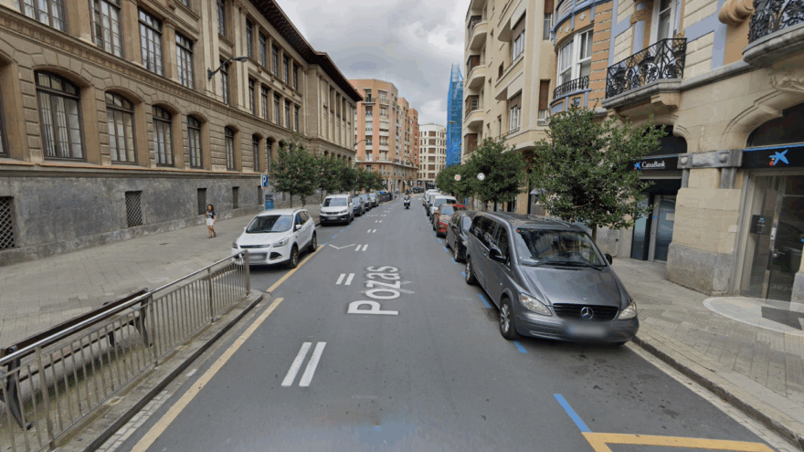 Corte de acera en Licenciado Poza por trabajos en una fachada