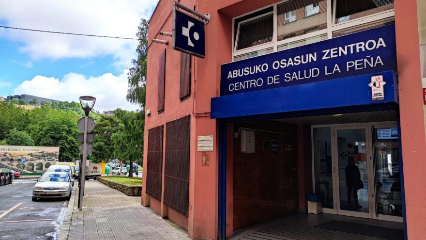 Psicólogos clínicos vascos denuncian que Osakidetza incumple la ley al contratar no especialistas