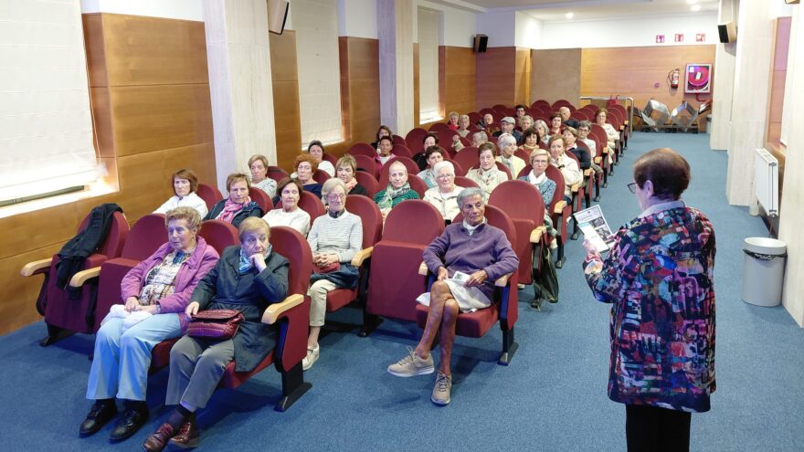 Lekeitio organiza paseos, cine y baile por el Día de las Personas Mayores