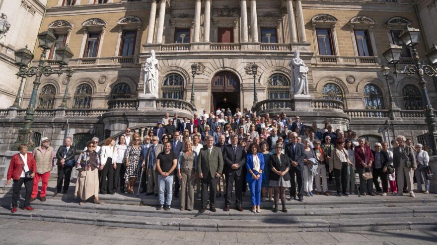 Bilbao reconoce la labor de las asociaciones de mayores en el Día Internacional