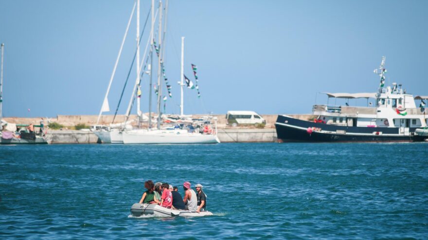 El lehendakari y la EHU denuncian la detención de miembros de la Flotilla