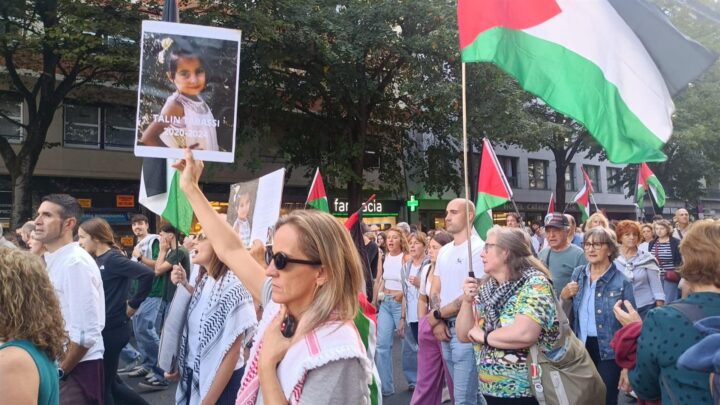 Miles de personas se manifiestan en Bilbao contra el «genocidio» de Gaza y el secuestro de la Flotilla Sumud Global