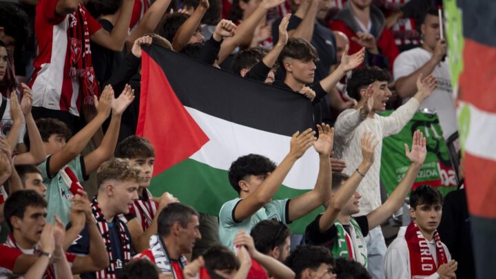 San Mamés se vuelca con Palestina