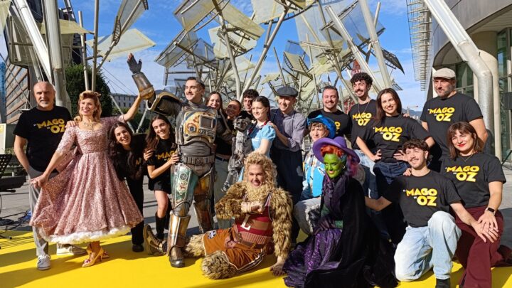 De acomodadora a protagonista: la bilbaína Micaela Román se convierte en Dorothy en ‘El Mago de Oz’