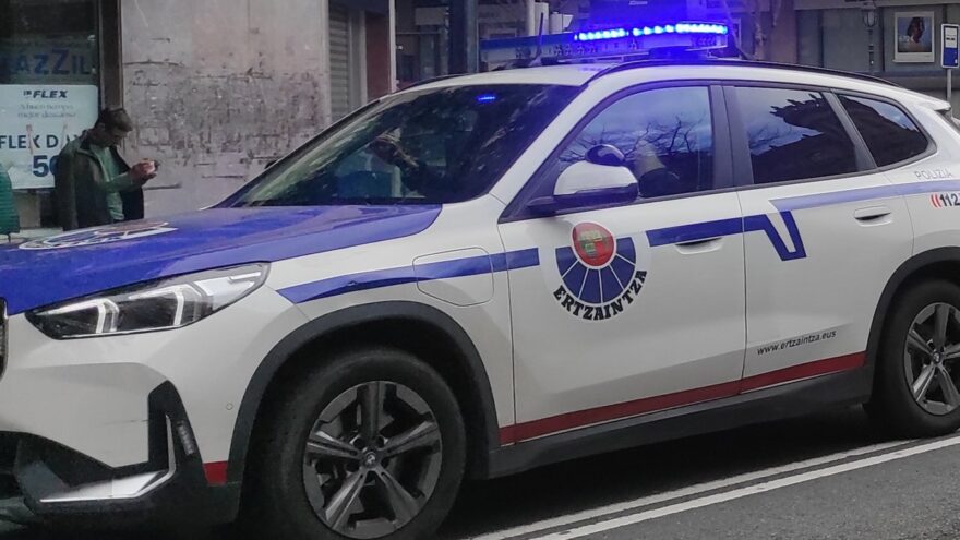 Detenido en Bilbao tras tirar al suelo a una mujer y arrancarle la cadena en San Francisco