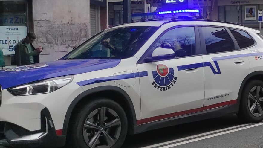 Detenido en Gernika tras agredir con un vaso de cristal en la cabeza a otra persona