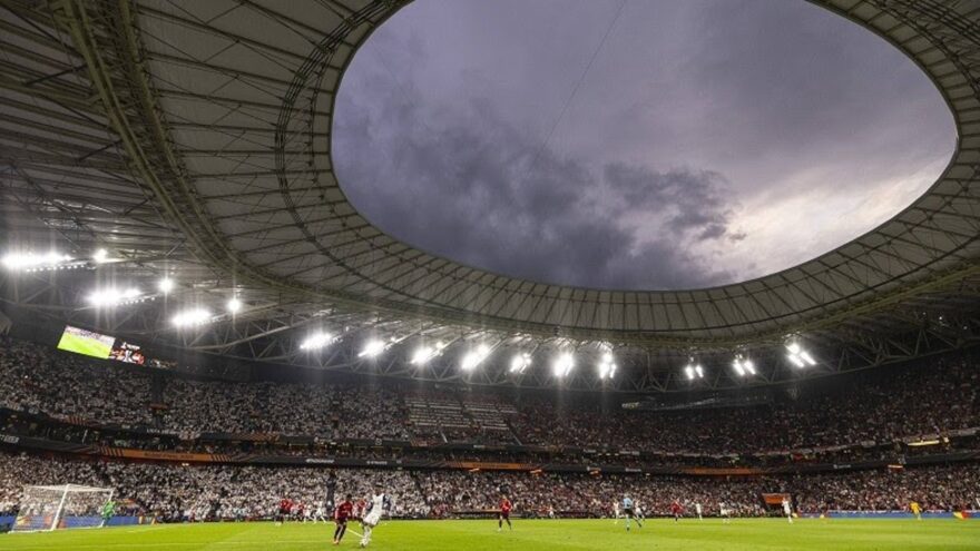 ¿Sabes cuánto dinero dejó la final de Europa League en San Mamés?