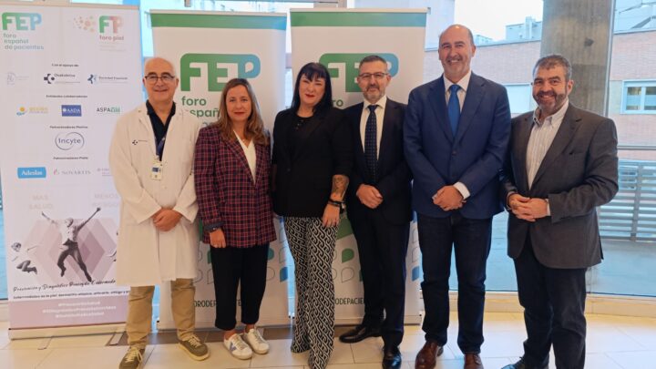 Todo sobre tu piel: pacientes y médicos se reúnen en Cruces