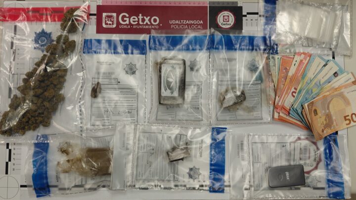 Detenido en Getxo un joven de 26 años por un presunto delito de tráfico de drogas