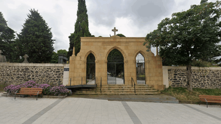 Dispositivo especial en Santurtzi para las visitas al cementerio en Todos los Santos