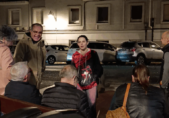 Ronda de noche: Acompañamos a los vecinos de Amezola en su patrulla de vigilancia