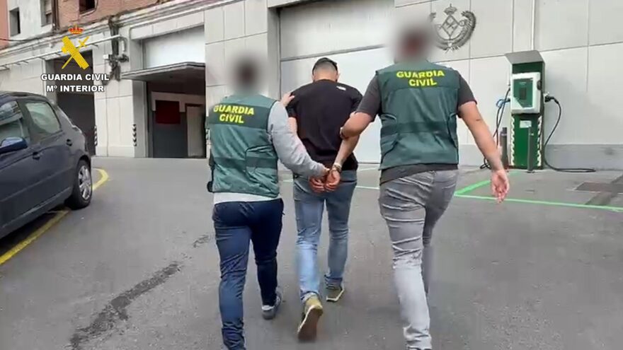 Diez detenidos en Bilbao por estafar 300.000 euros con falsas compraventas al por mayor