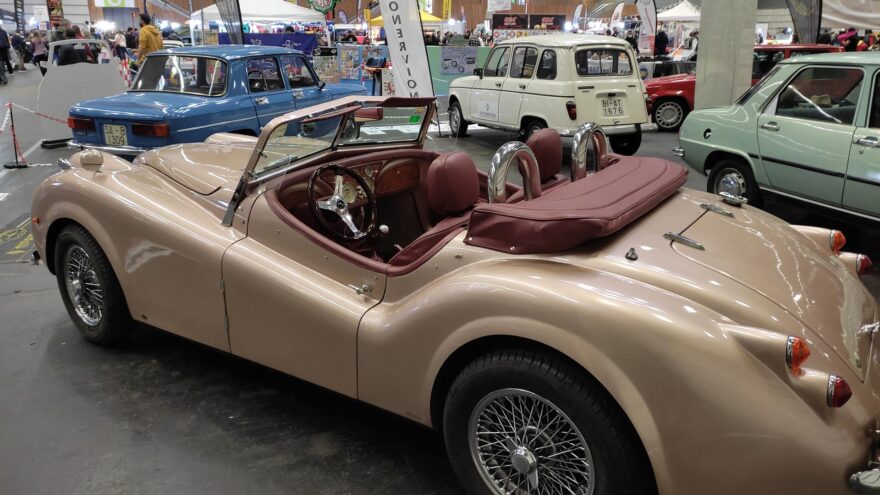 Retroclásica Bilbao celebra su XIV edición con homenajes a SEAT, Alpine y los nuevos clásicos