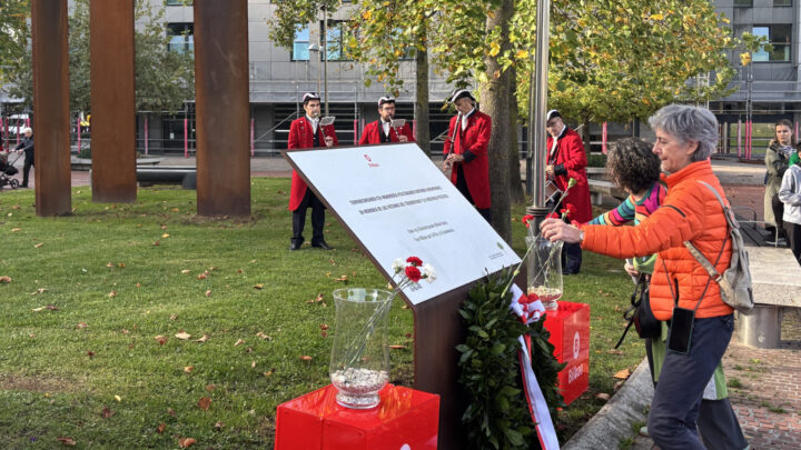 Bilbao conmemora a las victimas de terrorismo y violencia política en un nuevo emplazamiento
