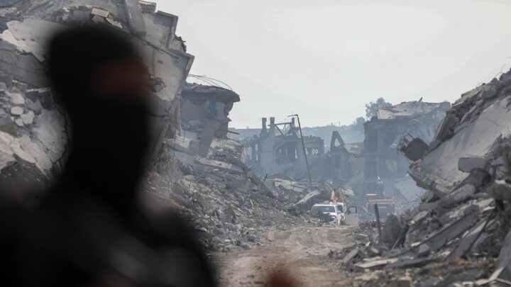 Vicenç Fisas Armengol: «Trump se ha autodesignado el CEO de Gaza»