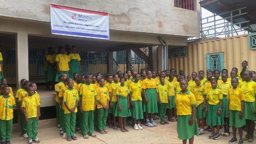 Mungia celebra 20 años de cooperación con Benín y la Fundación Vida para Todos