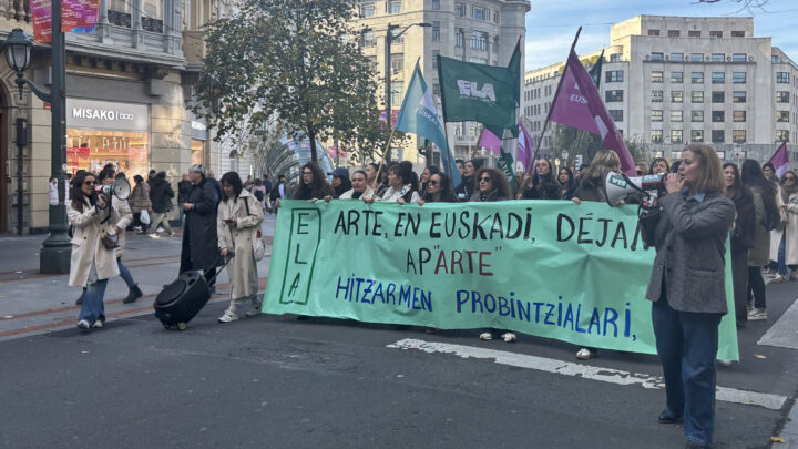 Black Friday marcado por la protesta laboral en grandes cadenas
