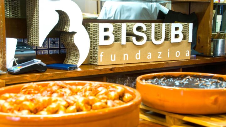 Seis escuelas de Euskadi alzan la voz por la oficialidad del euskera en Europa