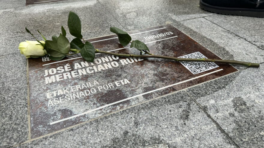 Durango instala nueve placas en memoria de las víctimas asesinadas por ETA