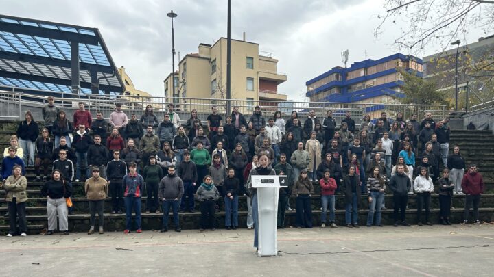 Ernai llama a la juventud vasca a responder a la «ofensiva de la extrema derecha»