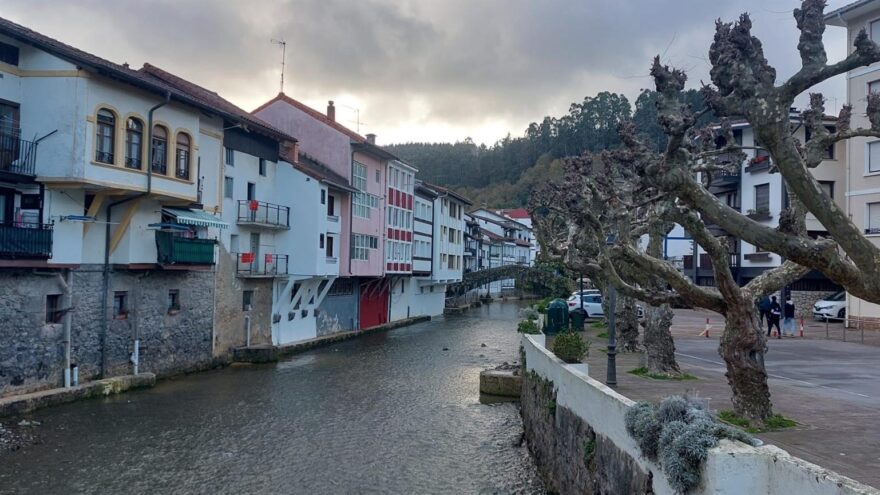 El tiempo este jueves en Bizkaia: nubes, claros y viento del sur
