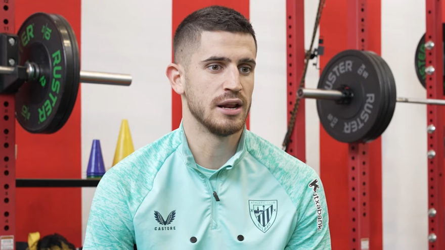 Oihan Sancet: «No me planteo nada que no sea acabar mi carrera en el Athletic»