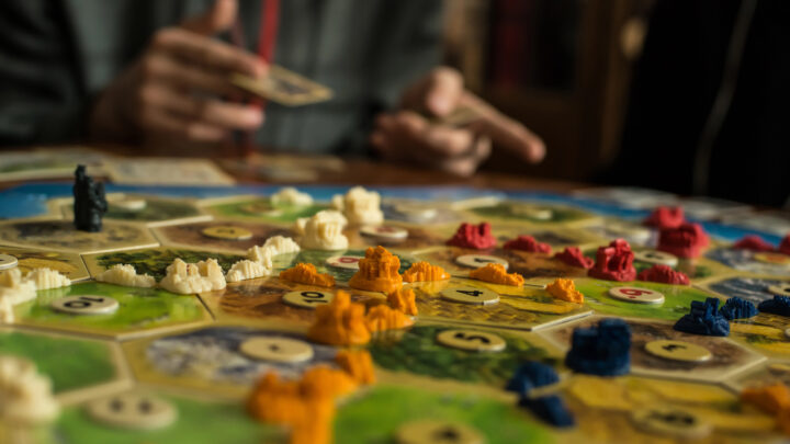Los juegos de mesa están de vuelta: «Conoces más a una persona en una hora de juego que en un año de conversación»