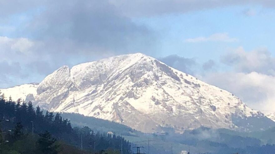 Euskadi activa el aviso amarillo por nieve esta Nochebuena: la cota baja a 400 metros