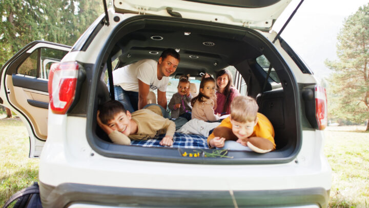 La “familia perfecta” como escaparate: el ideal que se come la realidad