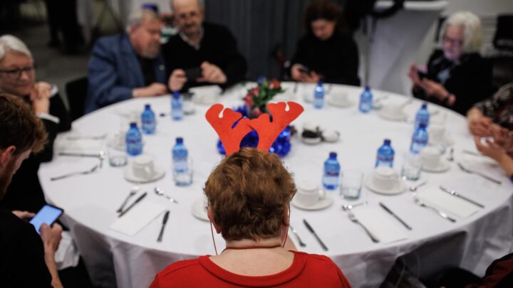 ¿Qué hacer ante un atragantamiento en las comidas navideñas?