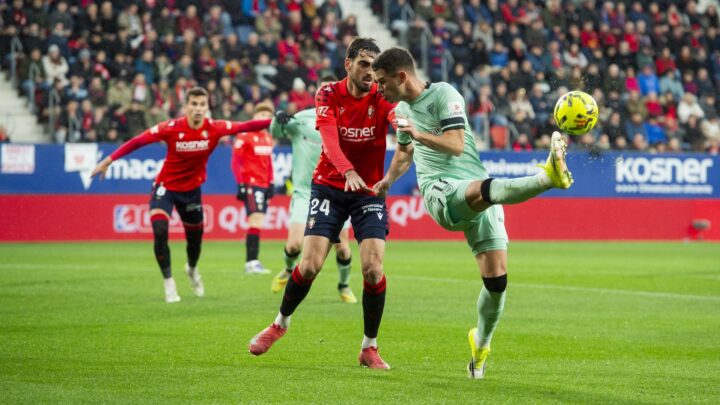 El Athletic se queda a medias en El Sadar