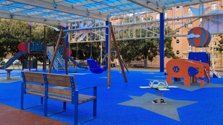 ‘El Principito’ llega Bilbao: reinauguran los juegos infantiles de la plaza Intxaurtxuetan en Rekalde