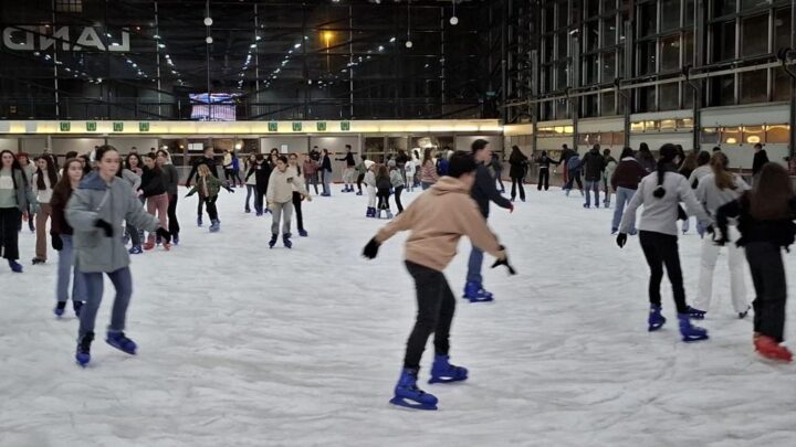 Durango bate récord de asistencia a su pista de hielo Izotz Gunea