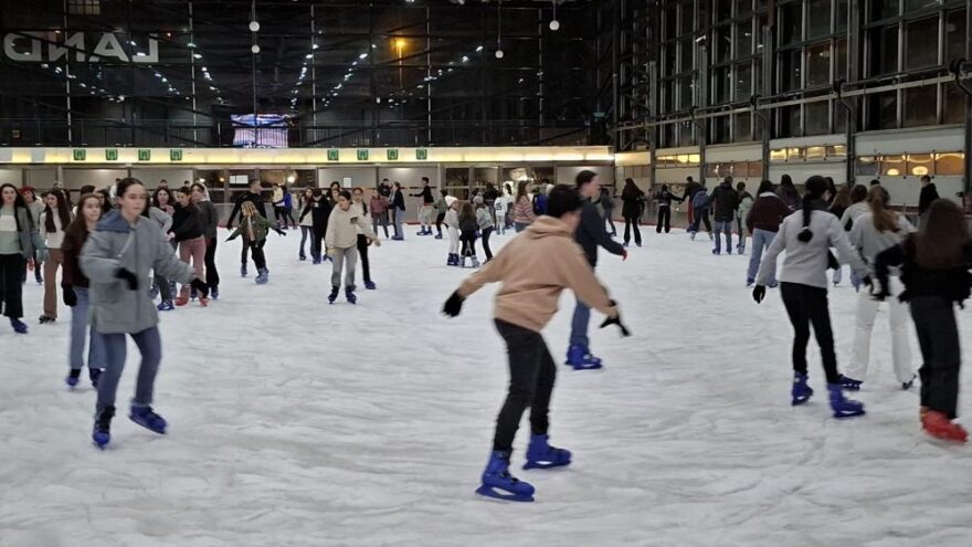 Durango bate récord de asistencia a su pista de hielo Izotz Gunea