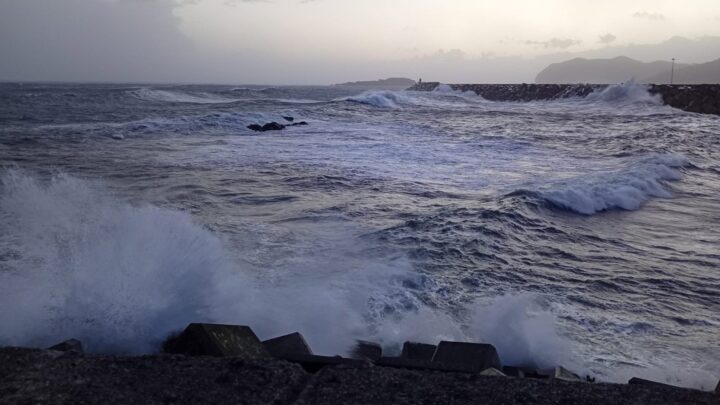 Cuidado con el viento: Registradas rachas de 133 km/h en Bermeo y 106 km/h en San Sebastián