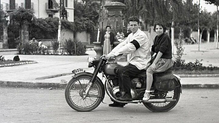 Gernika-Lumo busca la historia de un archivo fotográfico olvidado