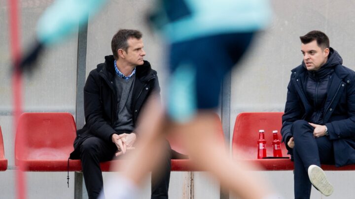 Jon Uriarte cierra filas en Lezama