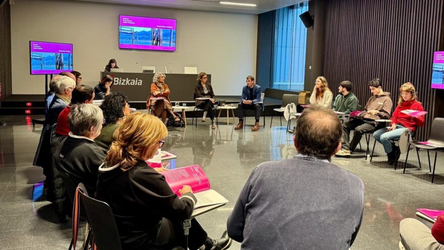 Busturialdea reclama empleo y vivienda tras descartarse el Guggenheim