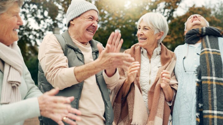 El barómetro ‘senior’ dibuja a los mayores de 55 como un motor social y económico: más optimismo, más ahorro y más vida activa