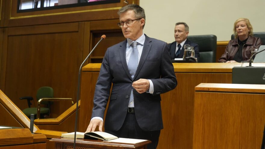 El Ararteko se reunirá con Zupiria para evaluar la decisión de informar sobre el origen de los detenidos