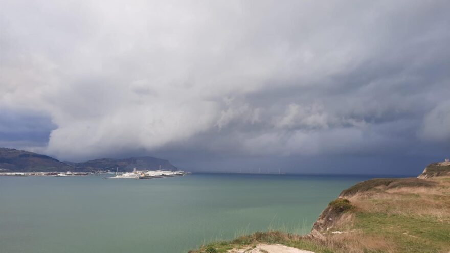 El tiempo este lunes en Bizkaia: jornada de cielos plomizos y lluvia