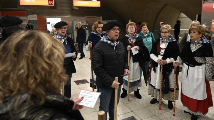 «Mirad, mirad allí, a lo lejos, ¡un inmigrante!»