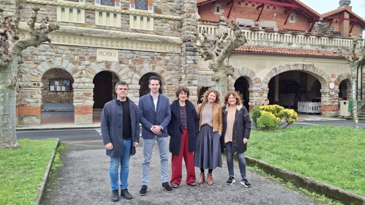 Galdakao recupera un siglo de historia con el fondo fotográfico de la Dinamita