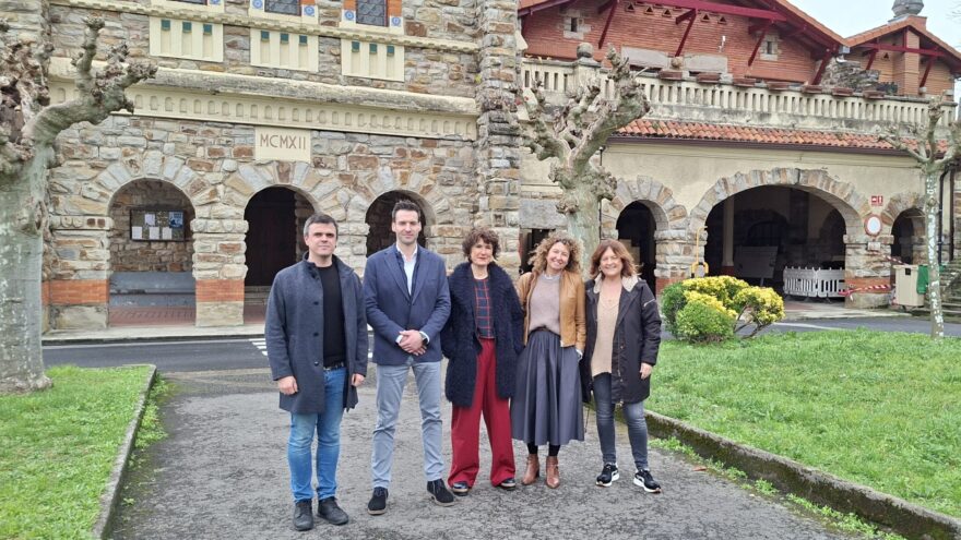 Galdakao recupera un siglo de historia con el fondo fotográfico de la Dinamita