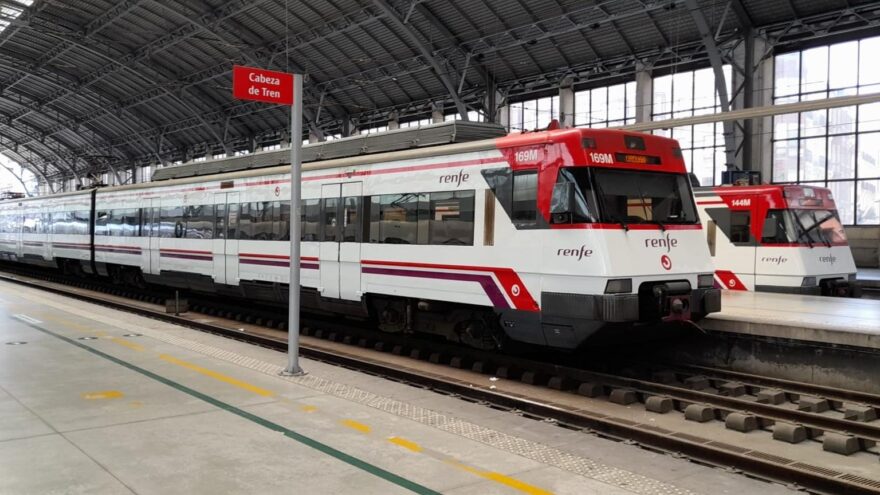 Retrasos en las líneas de cercanías de Bilbao en Zabalburu
