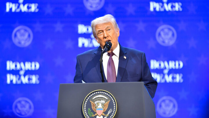 “Se está creando un problema artificial” con el burka: Ignacio Álvarez-Ossorio critica el debate en España