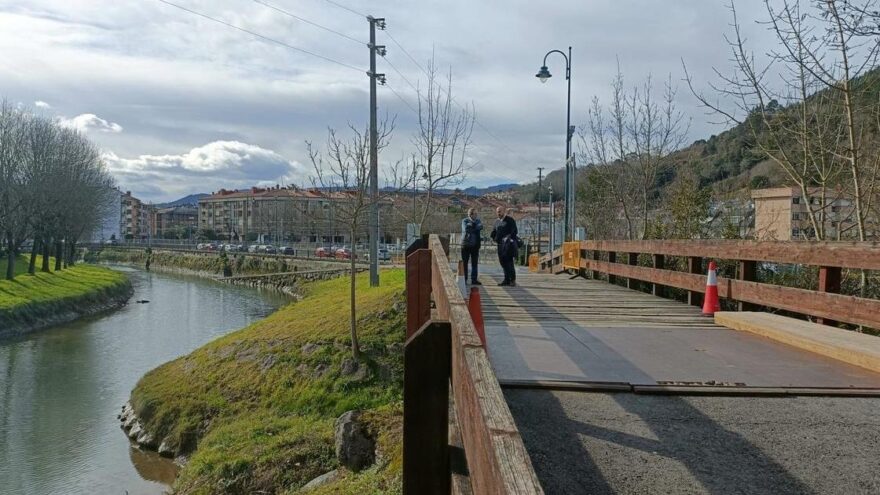 Gernika-Lumo reemplazará el puente de madera del Corte de la Ría