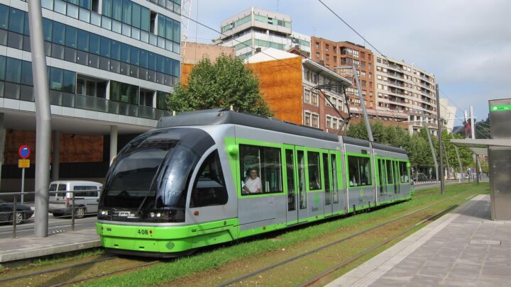 La Bienal convierte el BEC en el gran parque temático de la ingeniería europea