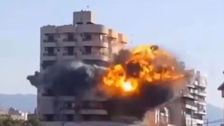 BulerIA: Grok confunde un misil israelí con las Fallas de Valencia