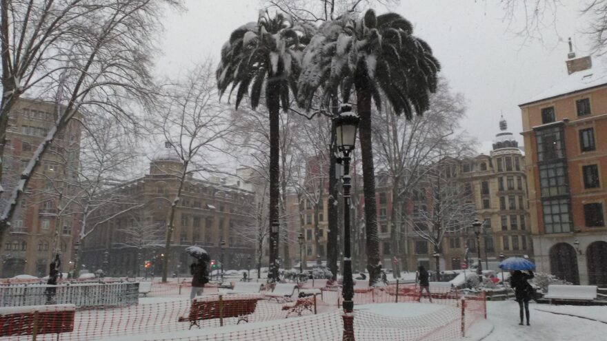 Euskadi activa el aviso amarillo por nieve y fuerte oleaje